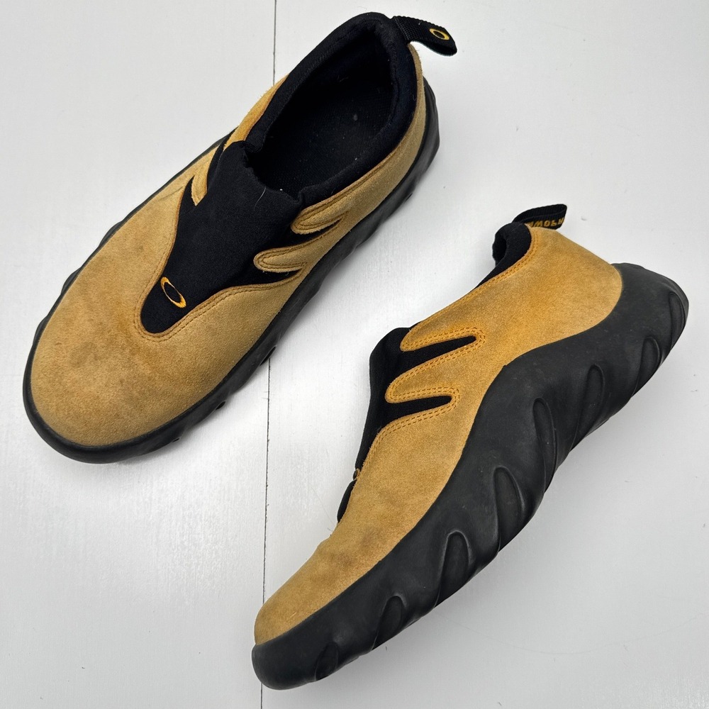 Vintage Oakley Flesh Mens Slip On Sneakers Sand Black Suede Neoprene Size 9